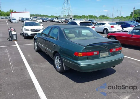 1999 Toyota Camry Le V6/Xle V6 из США, поврежденный, VIN 4T1BF22K5XU083537